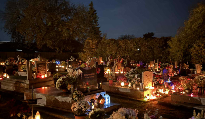 Pamiatka zosnulých na obecnom cintoríne 2025